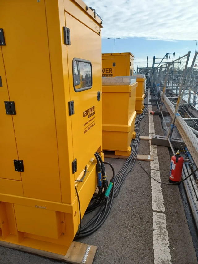 Doorbraak met hybride generatorset H100/200